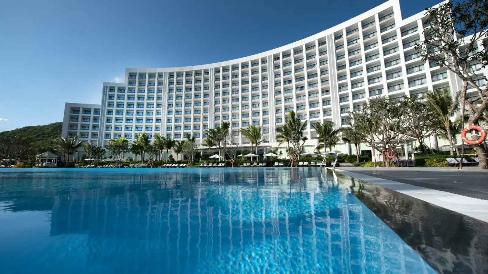 [Vinpearl 2023] | VINPEARL NHA TRANG BAY RESORT&SPA - Villa 4 phòng ngủ thumbnail 2