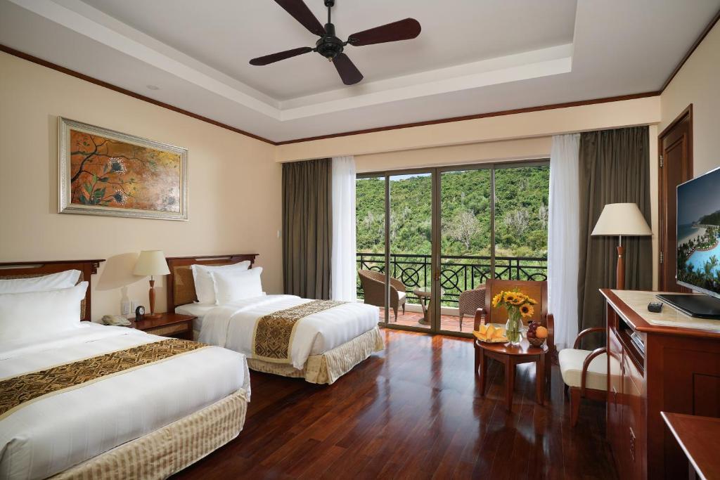 [Vinpearl 2026 - 2027] | VINPEARL NHA TRANG RESORT- Deluxe Room - Ăn sáng + VinWonders thumbnail 2