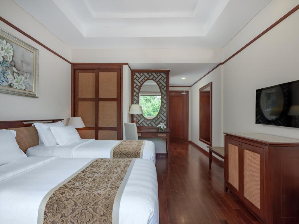 [Vinpearl 2026 - 2027] | VINPEARL NHA TRANG RESORT- Deluxe Room - Ăn sáng + VinWonders thumbnail 3