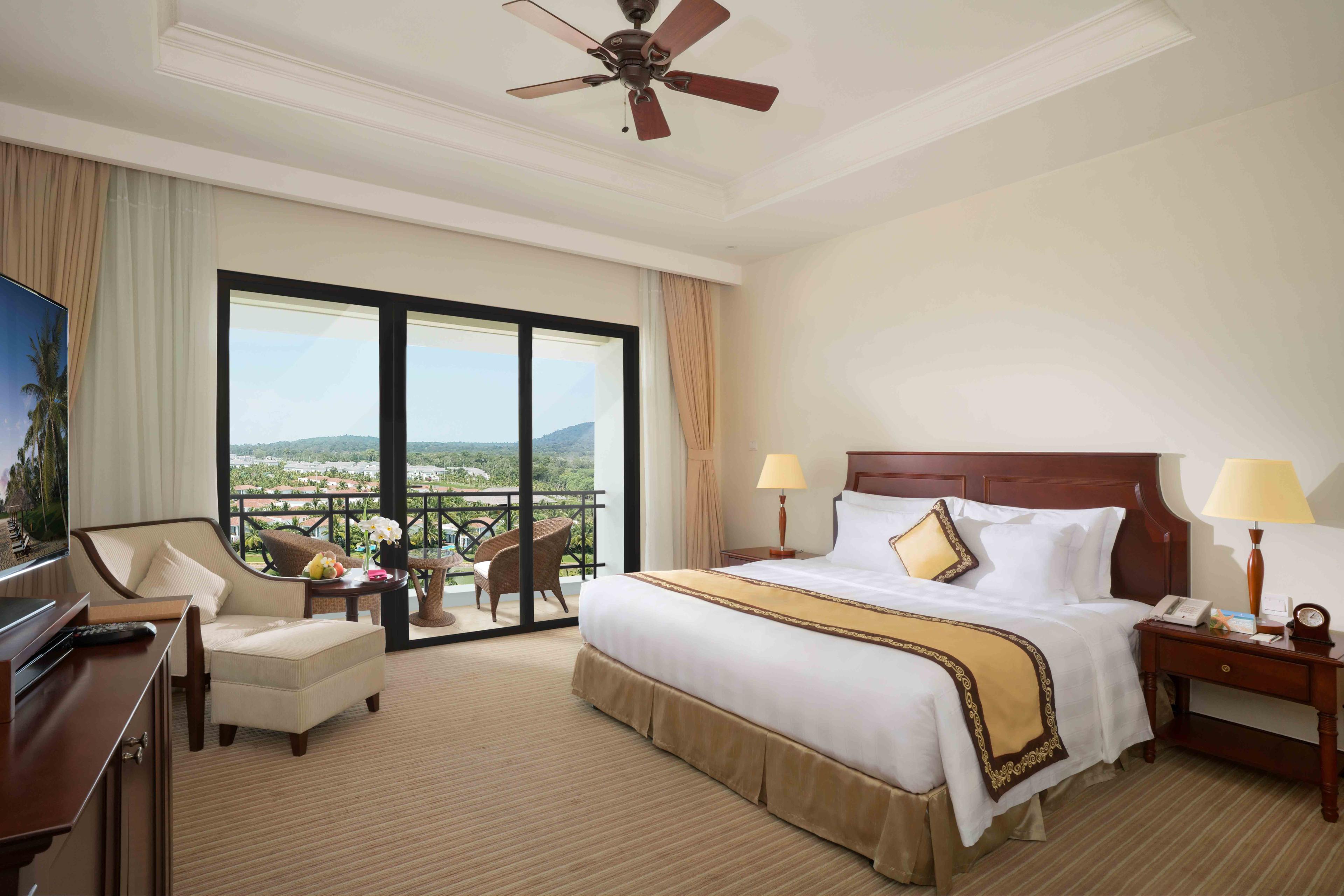 [Vinpearl 2026 - 2027] | VINPEARL PHÚ QUỐC RESORT & SPA - Deluxe Room - Ăn sáng + VinWonders thumbnail 1