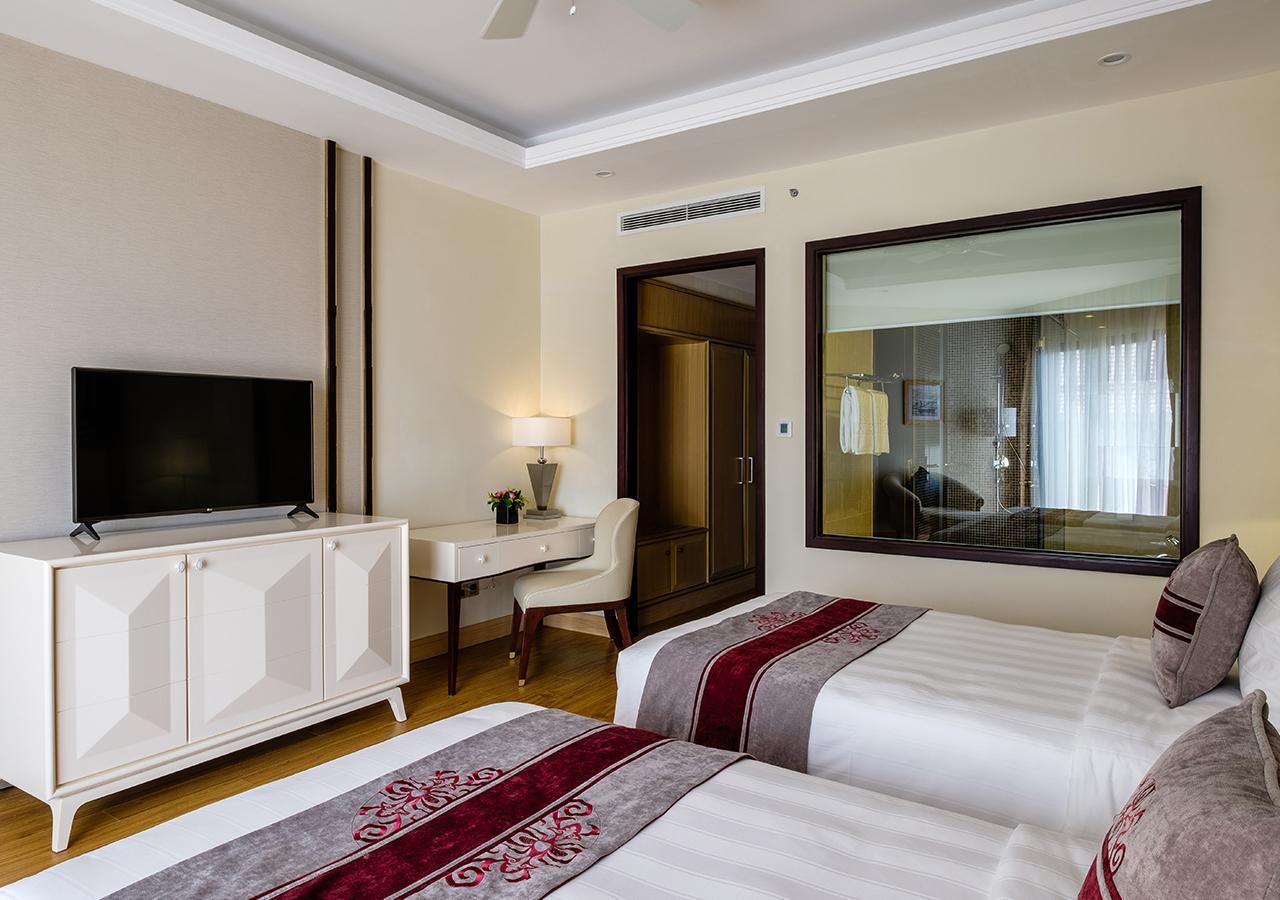 [Vinpearl 2026 - 2027] | RENAISSANCE HỘI AN RESORT & SPA (VINPEARL RESORT & SPA HỘI AN) - Deluxe Room - BB thumbnail 2